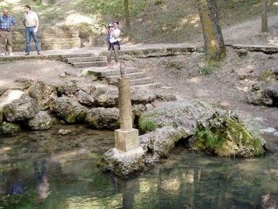 Las fuentes del Ebro, en Fontibre (Cantabria). BC