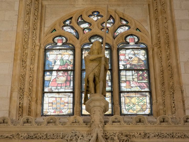 Las vidrieras de la Catedral, una joya en “buen estado” que requiere de cuidado