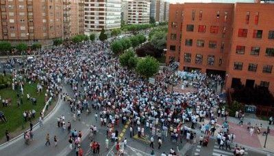 Miles de burgaleses se echan a la calle por el rescate del HUBU. GIT